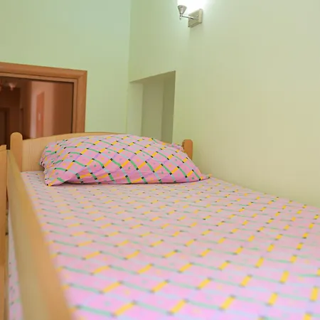 Hotel Xhejsoni *