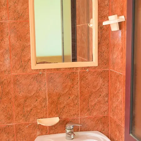 Xhejsoni Hotel Shëngjin